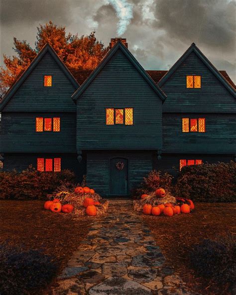 Haunted Happenings: Exploring the Salem Witches' Mansion